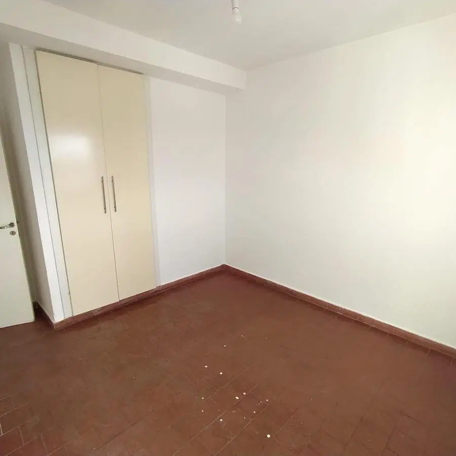Bº ALTO ALBERDI . 27 DE ABRIL N 1900 . PISO ALTO . LUMINOSO . 2 DORM 4