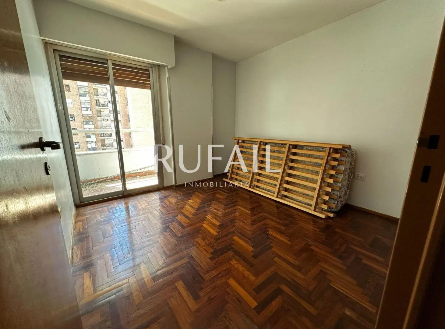 DEPTO EN VENTA CALLE CHACABUCO B° NVA CBA 2 DORM FRENTE 5