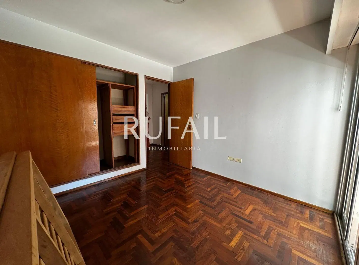 DEPTO EN VENTA CALLE CHACABUCO B° NVA CBA 2 DORM FRENTE 2