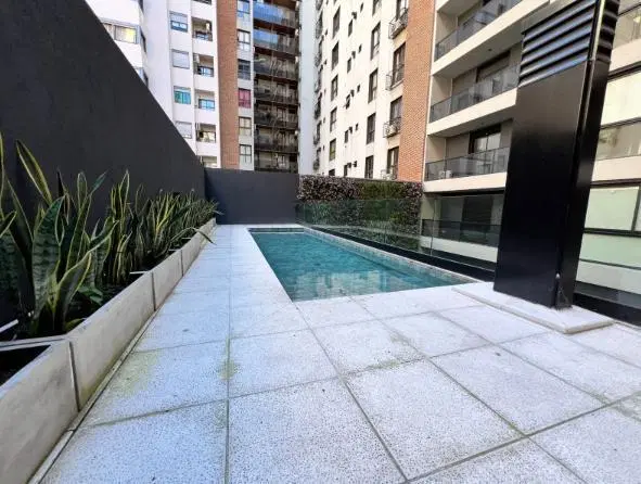 REGGIA 7 . B° NUEVA CORDOBA . ITUZAINGO N 400 . 2 DOR A ESTRENAR 2