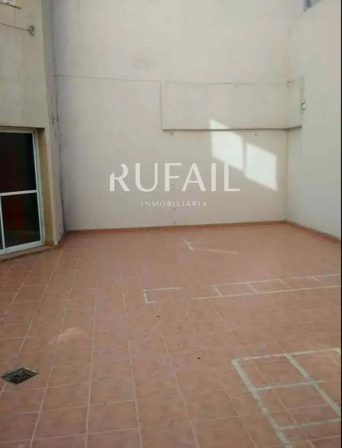 LOCAL EN ALQUILER 200M2, NUEVA CBA, EXCELENTE UBICACIÓN, 2 PLANTAS 2