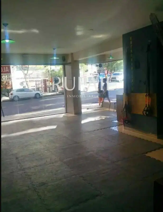 LOCAL EN ALQUILER 200M2, NUEVA CBA, EXCELENTE UBICACIÓN, 2 PLANTAS 3