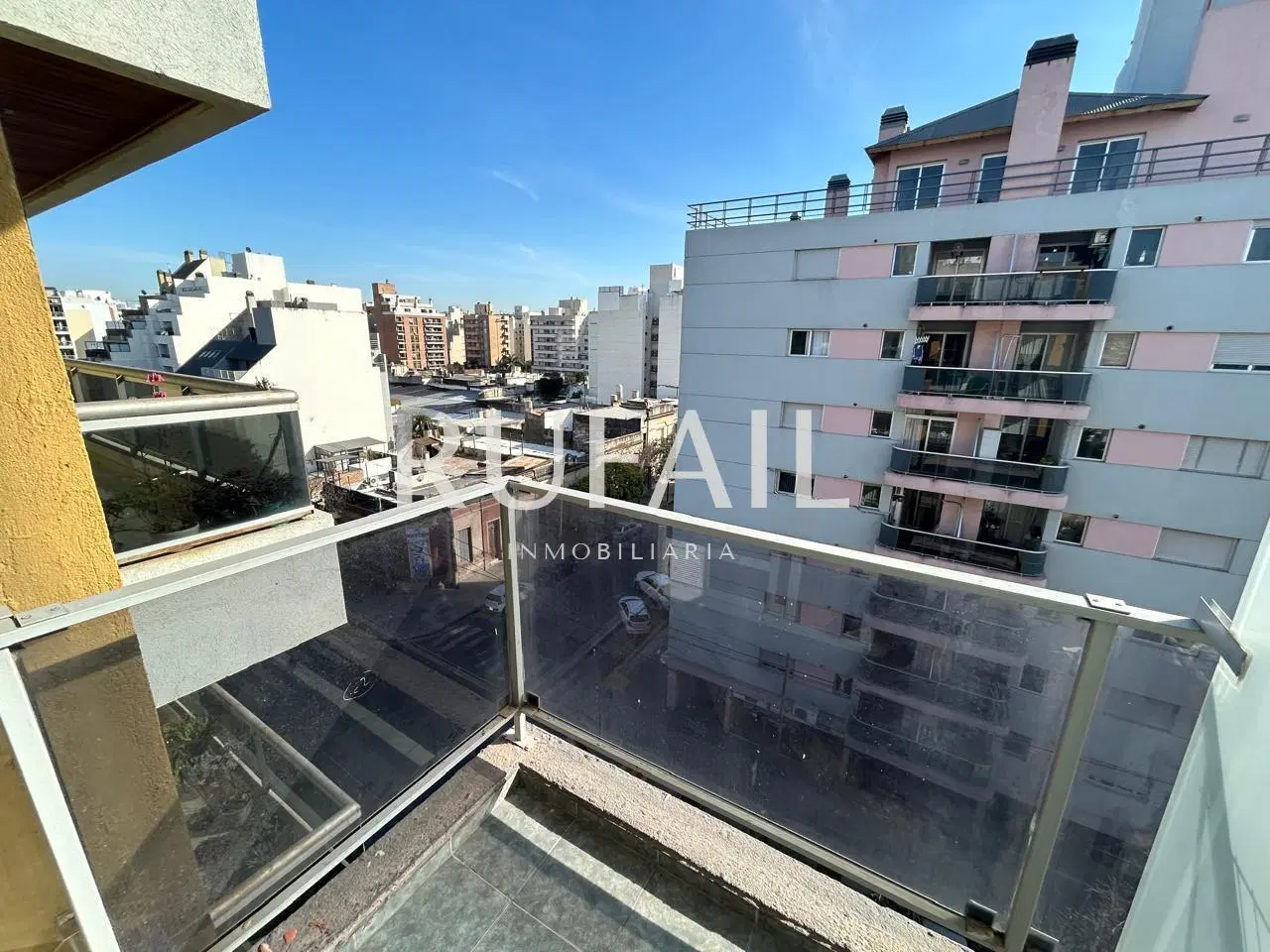 DUPLEX B° GRAL PAZ . ROSARIO DE SANTA FE N 1312 . DORM . BALCON . VESTIDOR . 3