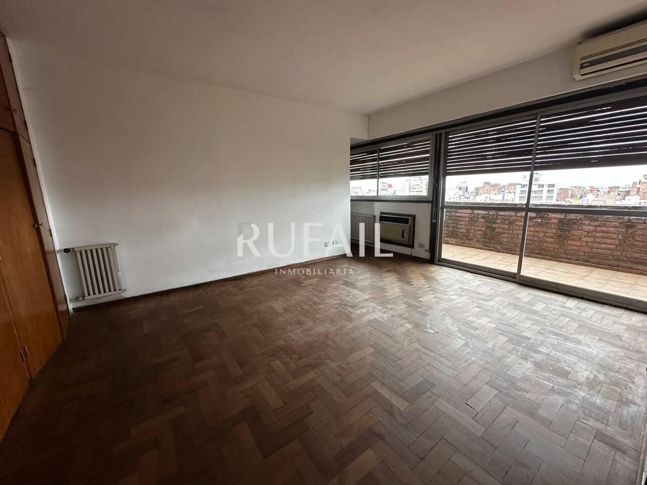 Foto de GRAN DEPTO EN VENTA, PISO EN AV. H.YRIGOYEN AL 300- 2 COCHERAS, imagen 4