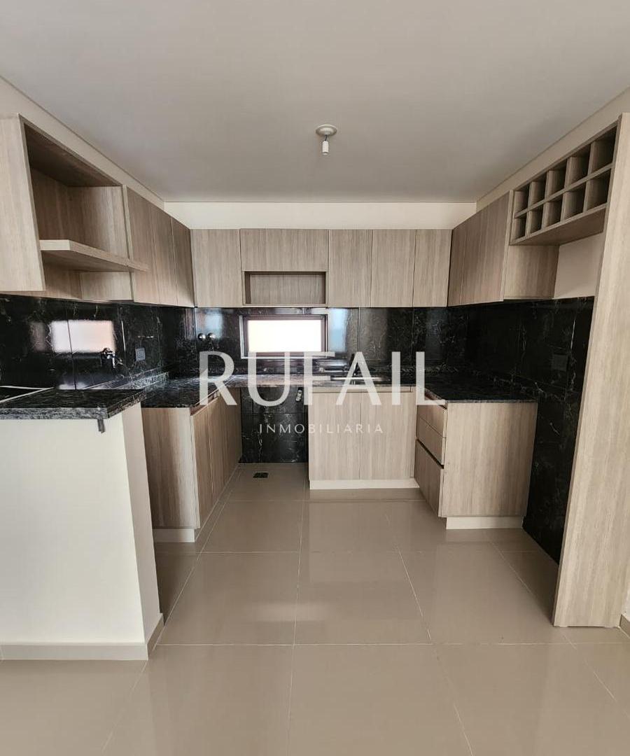 Foto de REGGIA 7 . B° NUEVA CORDOBA . ITUZAINGO N 400 . 2 DORM .EXCELENTE, imagen 1