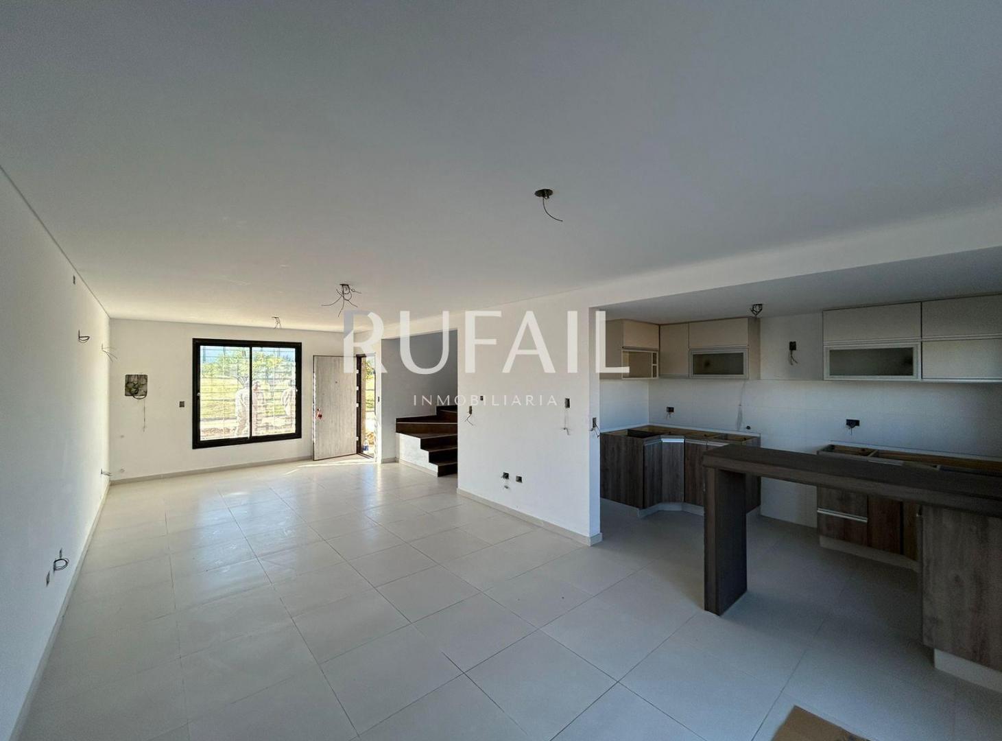 Foto de VENTA DUPLEX TIPO CASA . B° PORTALES DEL SOL . ALTA GRACIA . 2 DORM, imagen 4