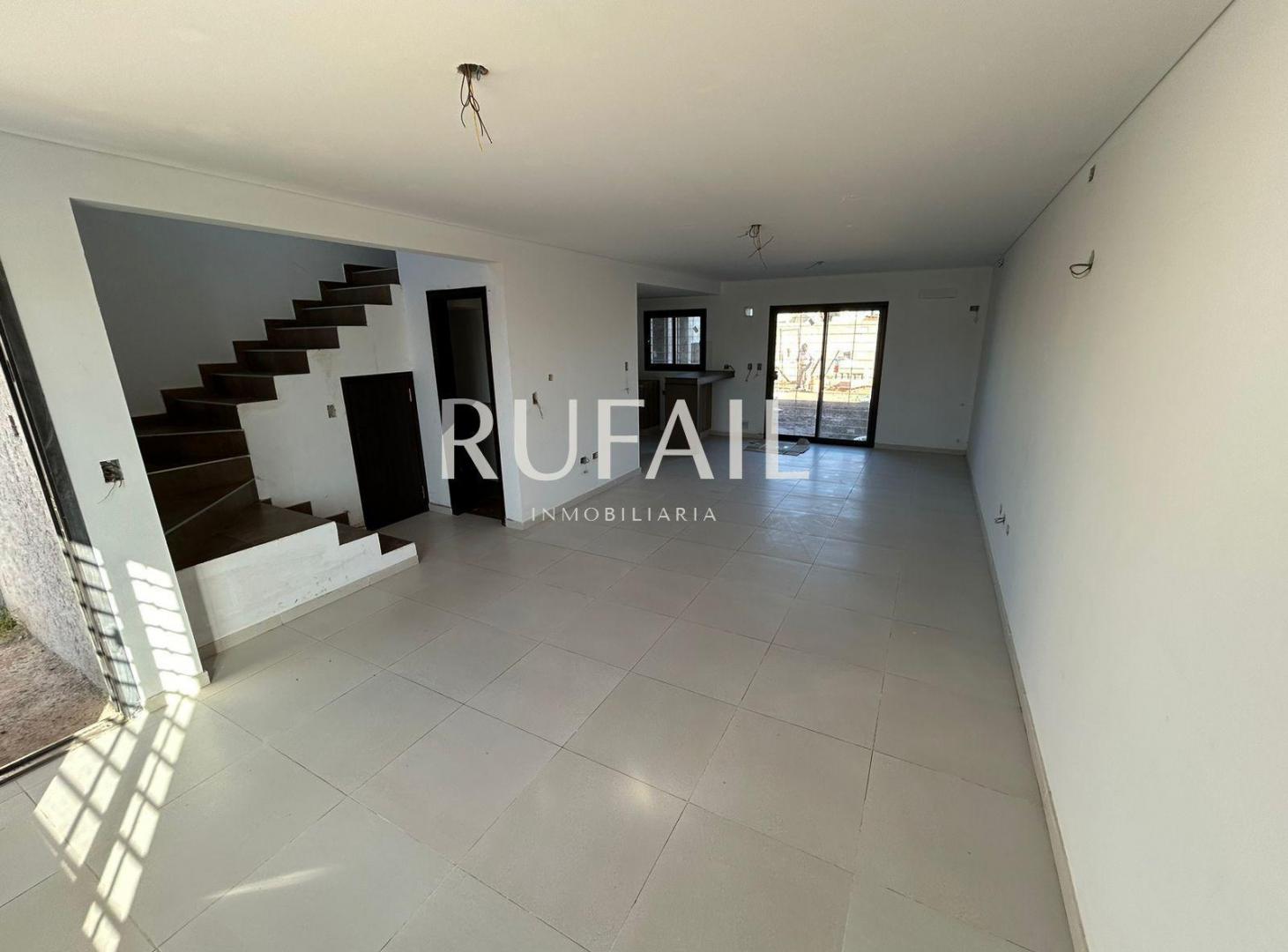 Foto de VENTA DUPLEX TIPO CASA . B° PORTALES DEL SOL . ALTA GRACIA . 2 DORM, imagen 1