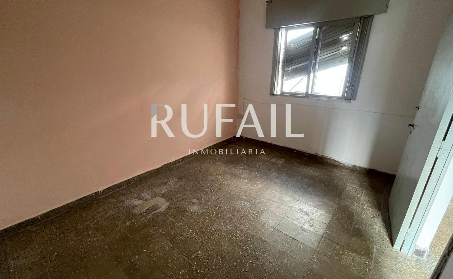 Foto de CASA EN VENTA. B° PUEYRREDÓN. 3 DORMITORIOS. PATIO AMPLIO. OPORTUNIDAD, imagen 3
