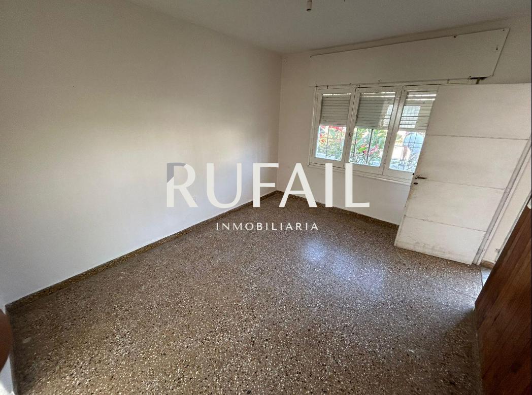 Foto de CASA EN B° JARDIN . COSQUIN N 1615 . 2 DORM . PATIO C/ASADOR . AMPLIA, imagen 2