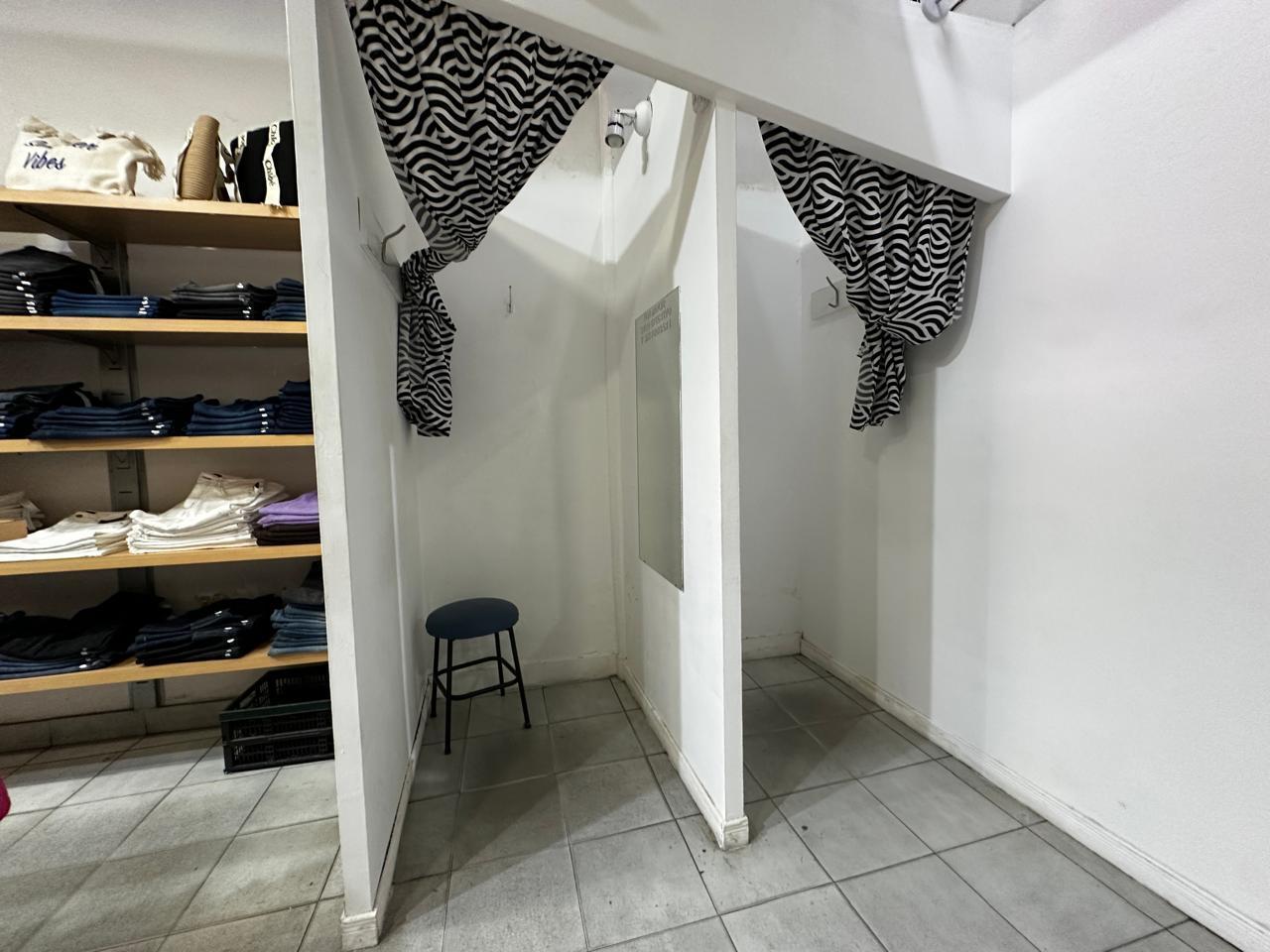 Foto de B° CENTRO. LOCAL EN VENTA DEPARTAMENTO PLANTA ALTA, imagen 3