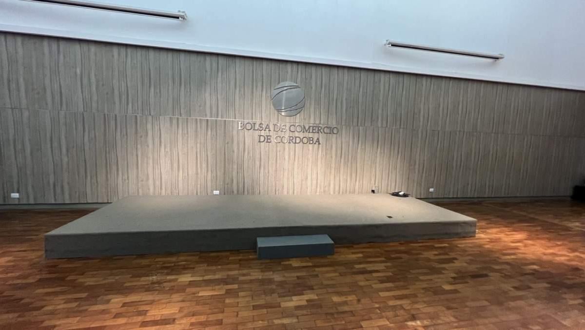 Foto de IMPONENTE AUDITORIO EN VENTA B° CENTRO BOLSA DE COMERCIO, imagen 3