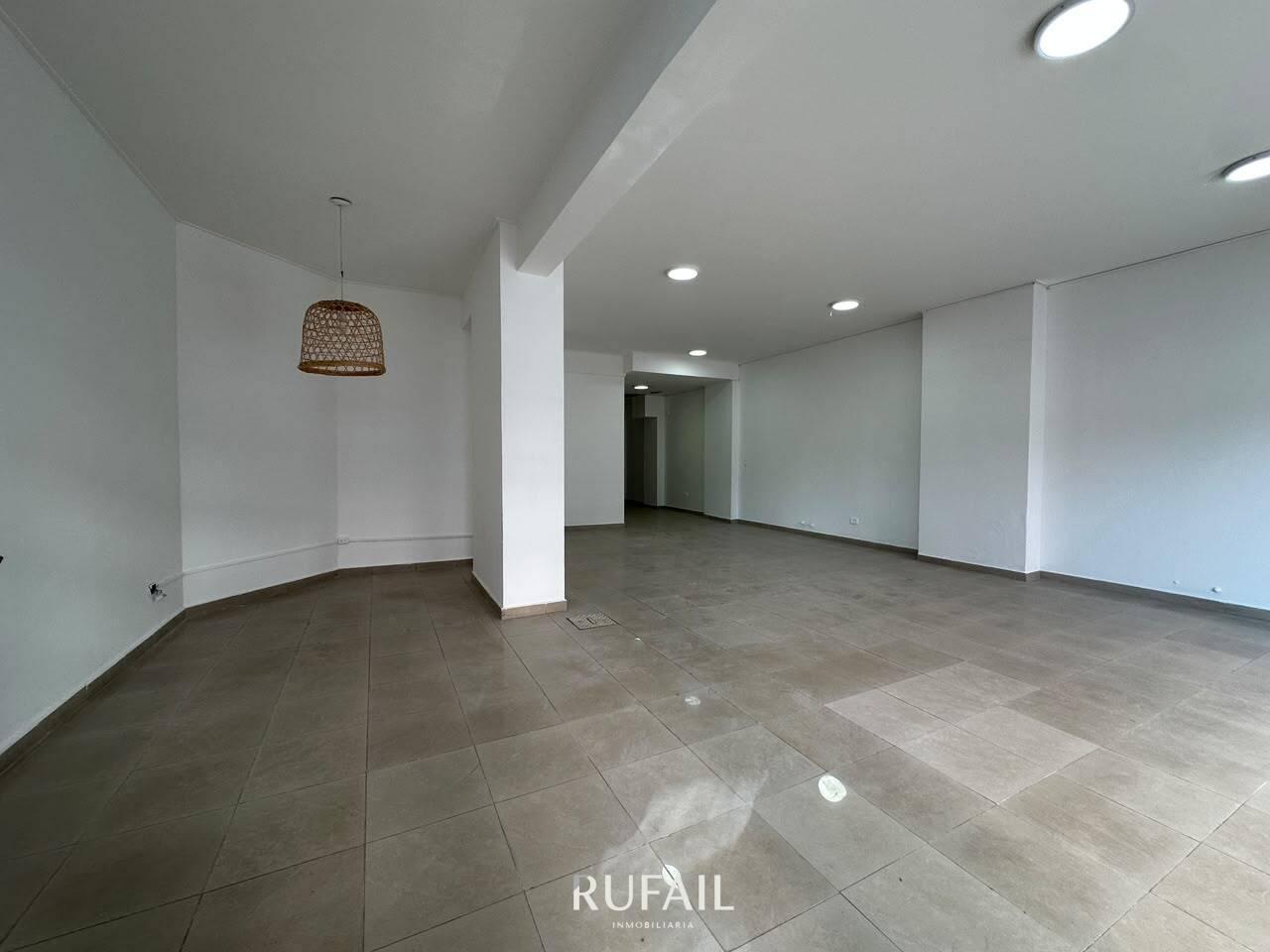 Foto de LOCAL EN ALQUILER 200M2, NUEVA CBA, EXCELENTE UBICACIÓN, 2 PLANTAS, imagen 5
