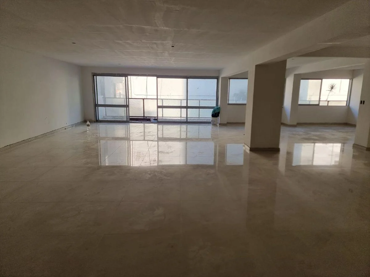 Foto de Alquiler Oficina Comercial - Deposito - Showroom CABA Abasto, imagen 3