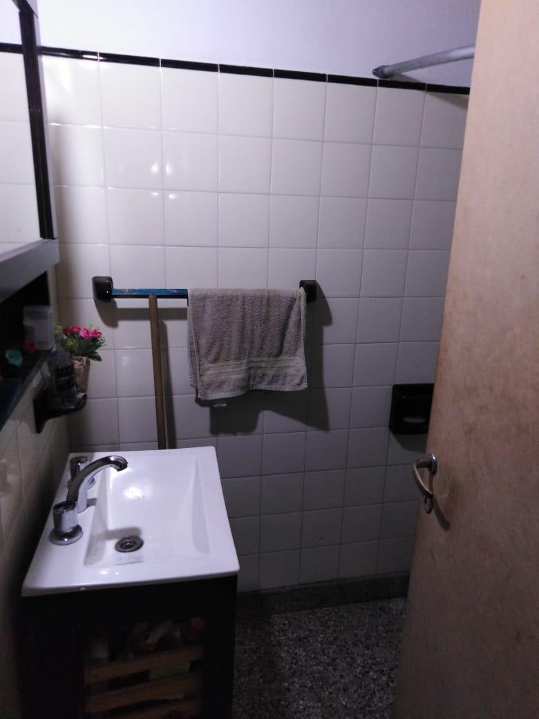 Nuevo Precio: Hermosa Casa a La Venta en Dos Plantas Apta Para Múltiples Usos 4