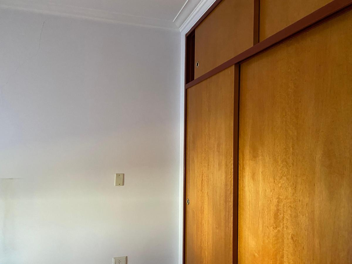 Nuevo Precio:hermosa Casa a La Venta en Lomas de Zamora. Se Acepta Permuta. Consulte 3