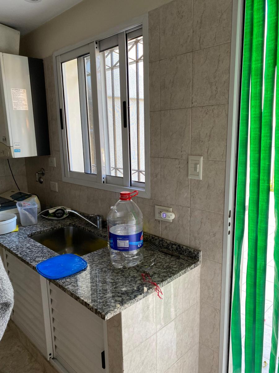 Nuevo Precio:hermosa Casa a La Venta en Lomas de Zamora. Se Acepta Permuta. Consulte 2