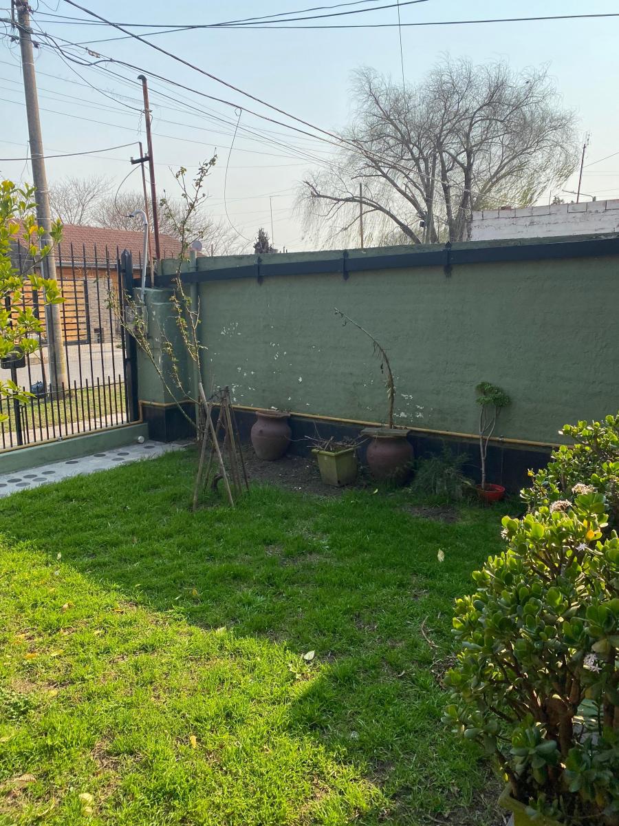 Vendo Casa Ideal Tres Familias en Lomas de Zamora 2