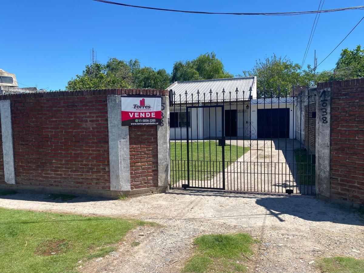 Casa de 345 m2 con 3 dormitorios en alquiler en Lomas de Zamora