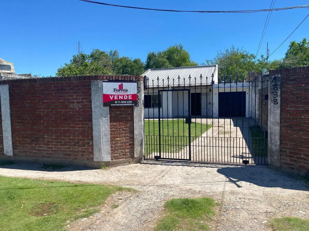 Casa de 345 m2 con 3 dormitorios en alquiler en Lomas de Zamora 2