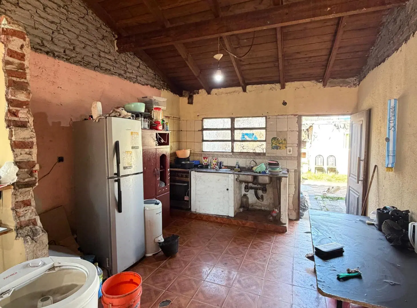Casa de 200 m² con 2 dormitorios en venta en Lomas de Zamora 2