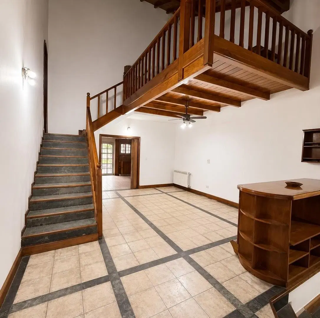 Casa de 350 m² con 3 dormitorios en alquiler en Lomas de Zamora 3