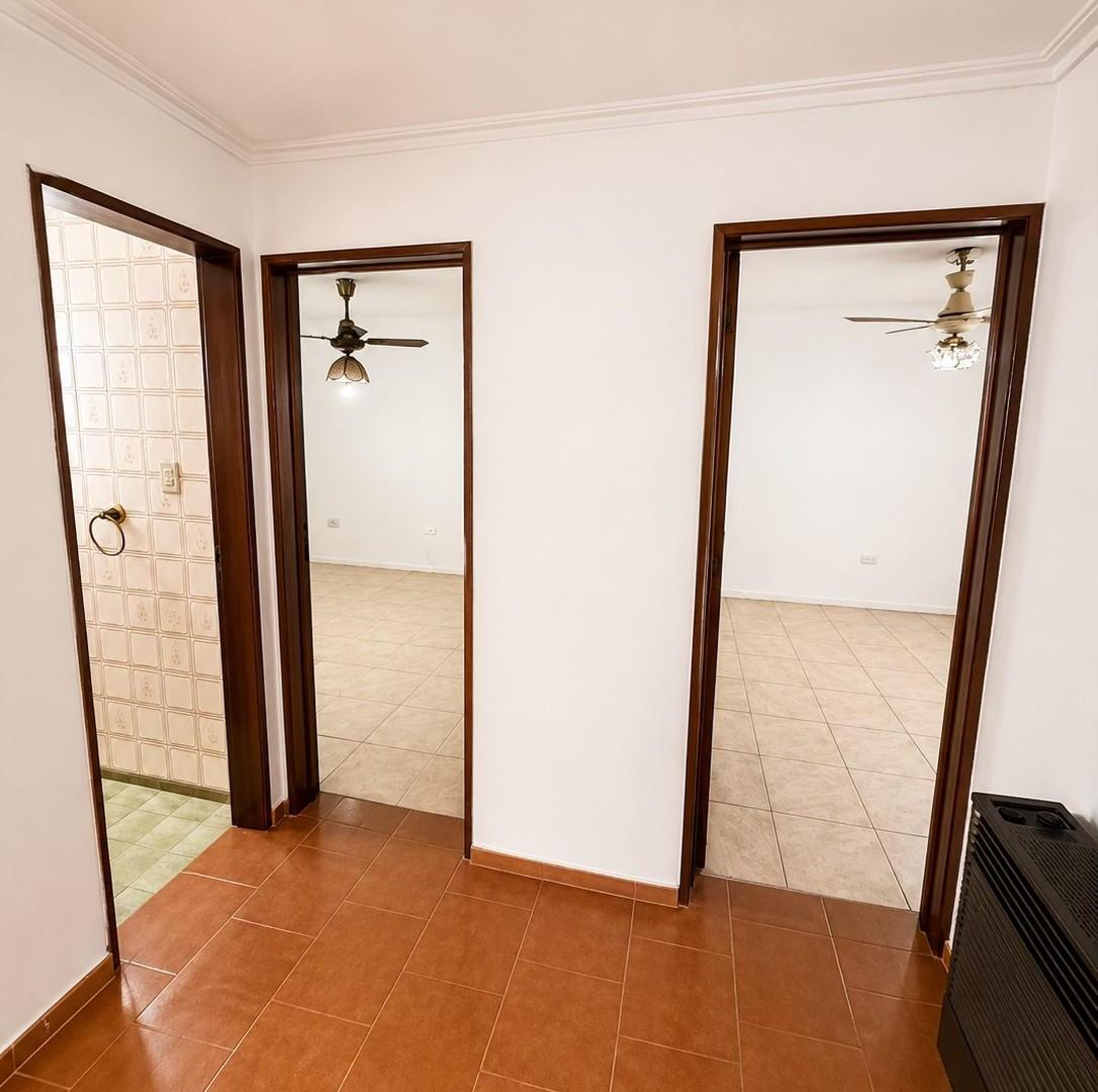 Foto de Casa de 70 m² con 2 dormitorios en venta en Lomas de Zamora, imagen 2