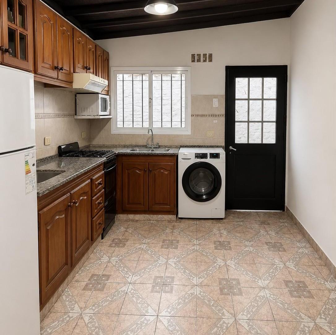 Foto de Casa de 160 m² con 2 dormitorios en venta en Llavallol, imagen 2