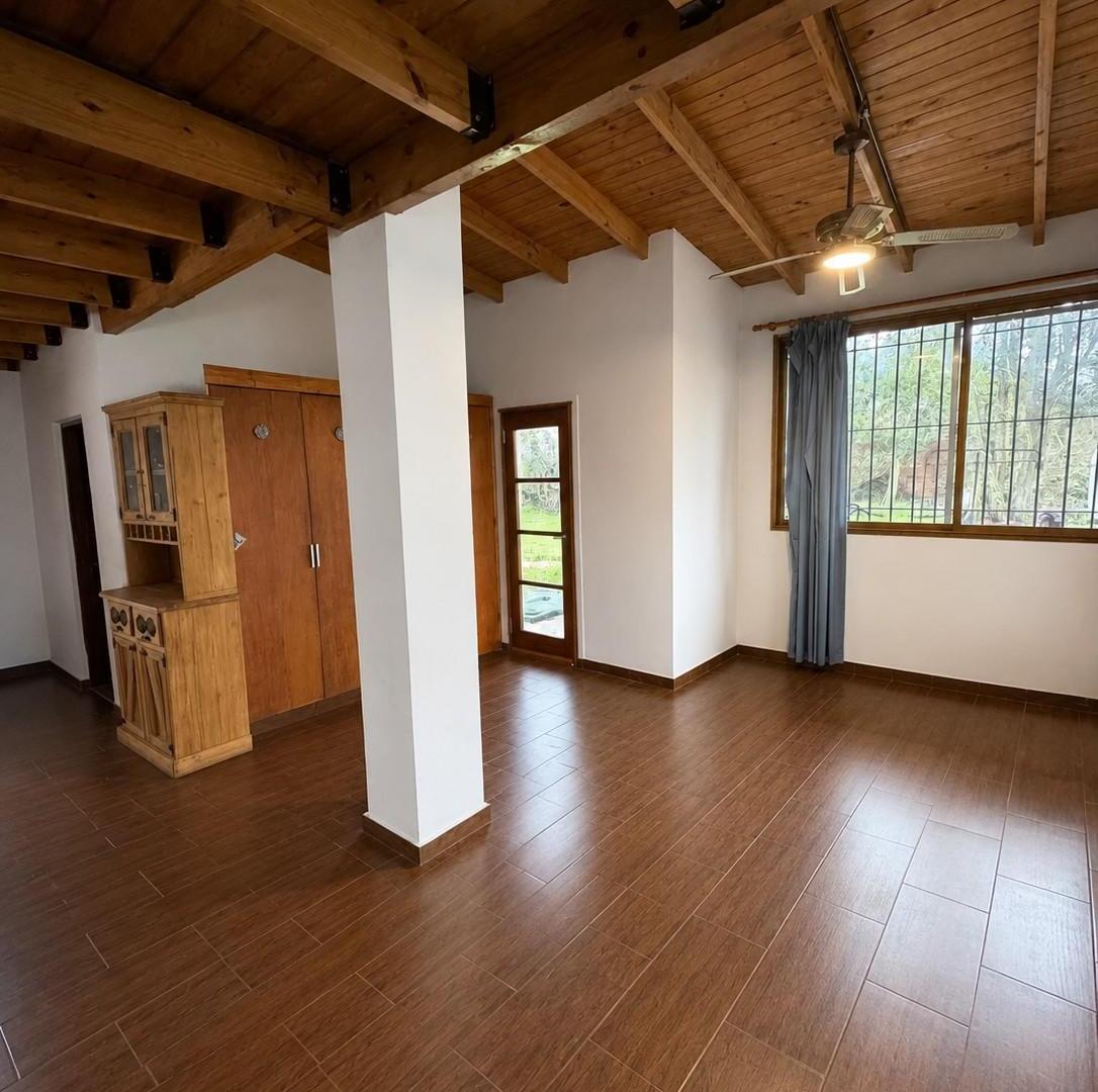 Foto de Casa de 750 m² con 2 dormitorios en alquiler en Llavallol, imagen 3