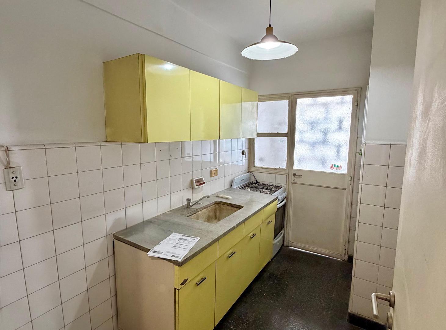Foto de Departamento de 58 m² con 2 dormitorios en alquiler en Temperley, imagen 3