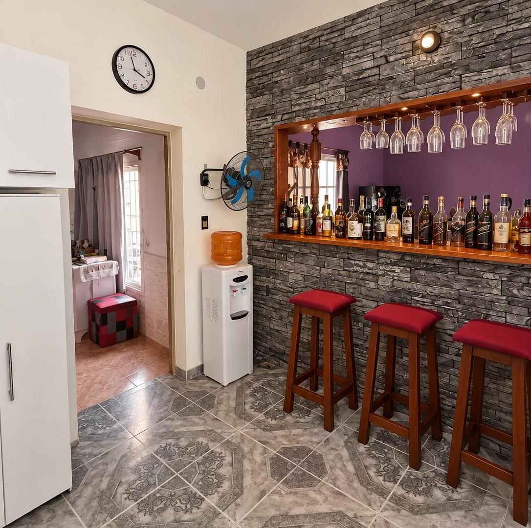 Foto de Casa de 312 m² con 2 habitaciones en venta en Lomas de Zamora, imagen 5
