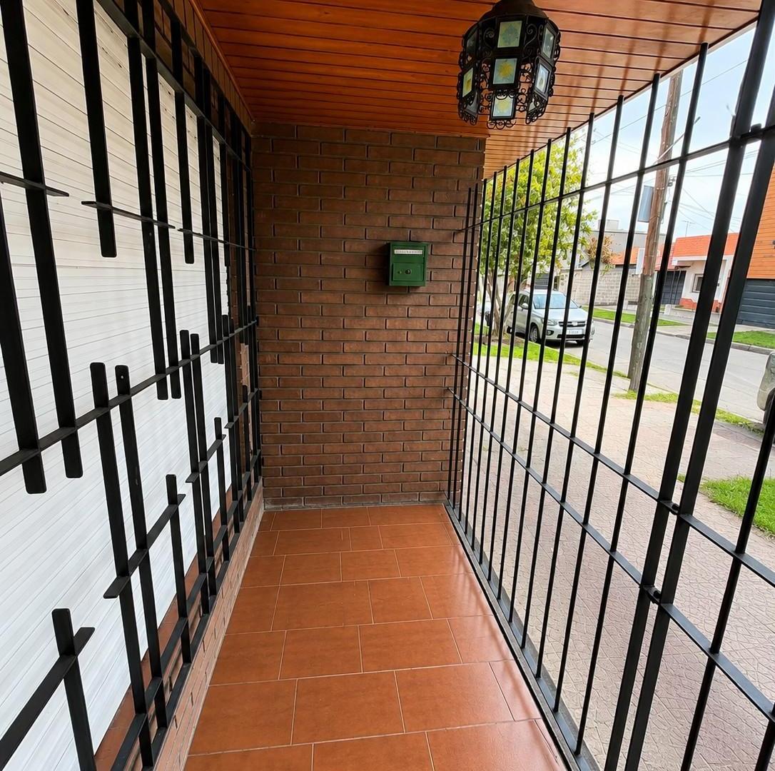 Foto de Casa de 70 m² con 2 dormitorios en alquiler en Lomas de Zamora, imagen 5