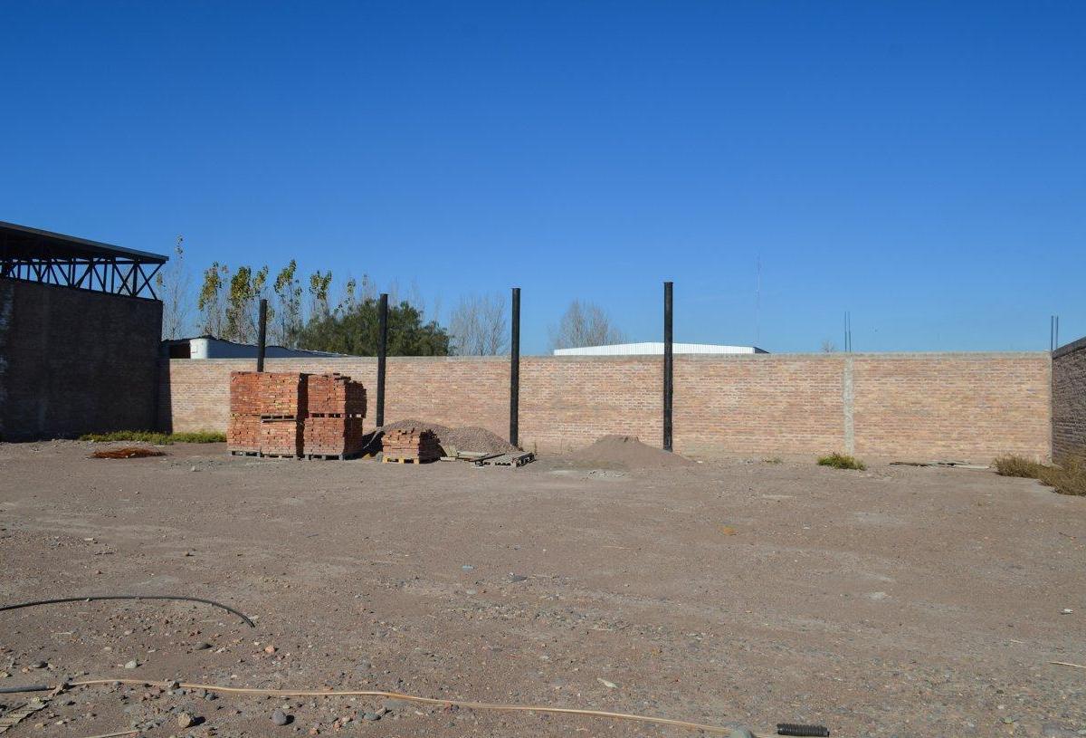Vende Galpon Zona Rodriguez Peña 3