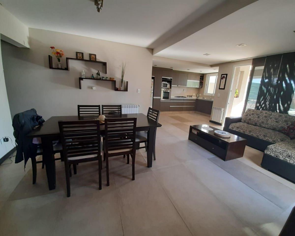 Venta Casa en Barrio Vista Pueblo 5