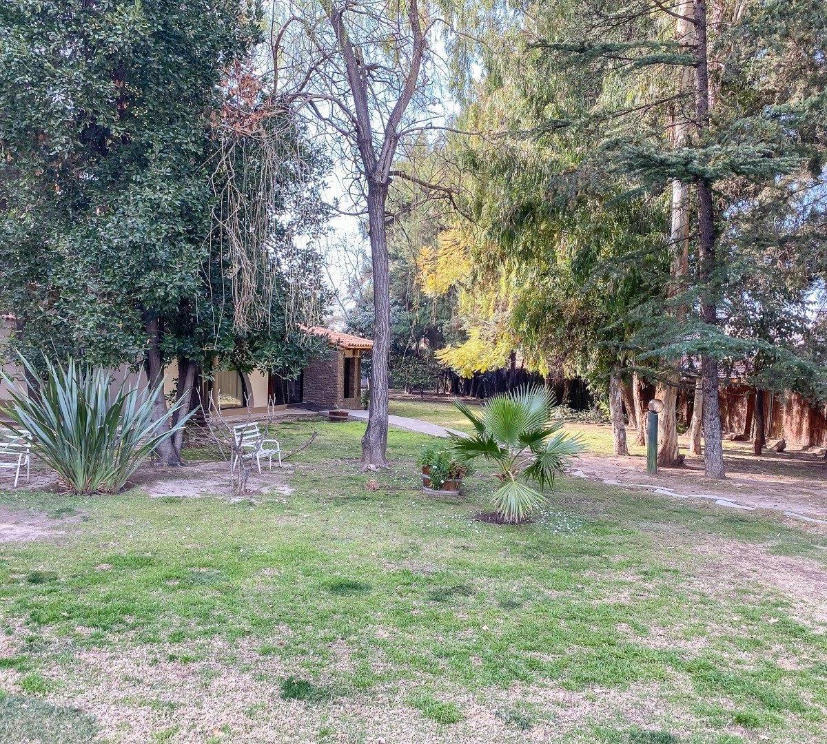 Vende Importante Casa en Carrodilla 5