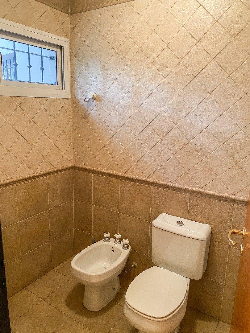 Vende Importante Casa en Carrodilla 4
