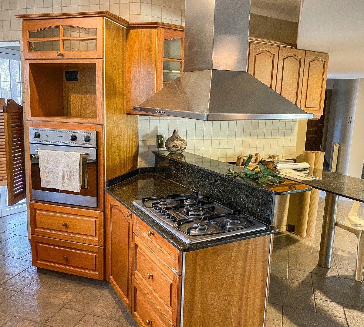 Vende Importante Casa en Carrodilla 2