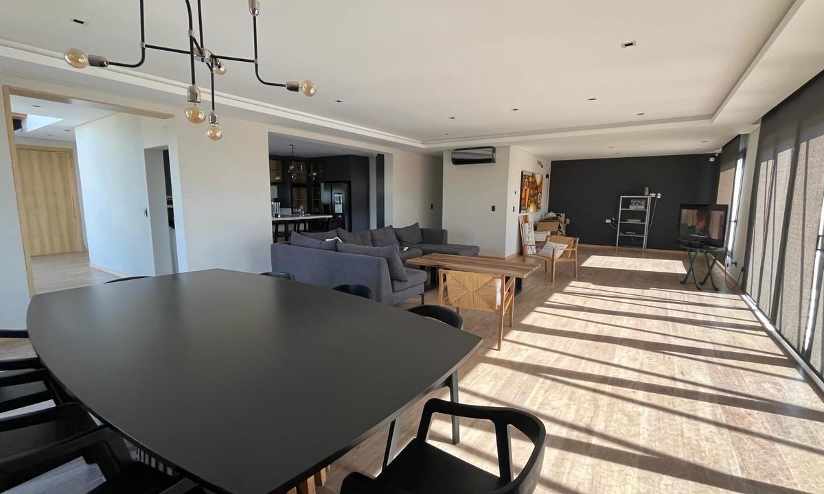 Vende Excelente Casa en Aguaribay Barrio Privado 5