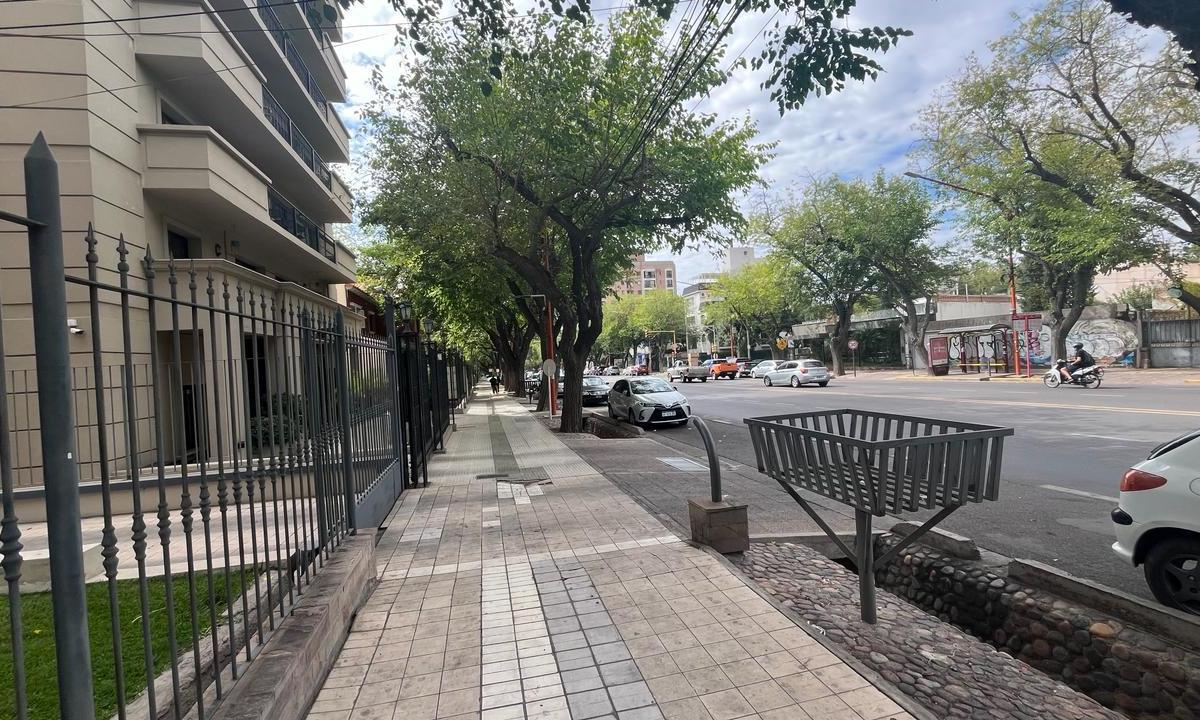 Vende Departamento Planta Baja Sobre Emilio Civit 4