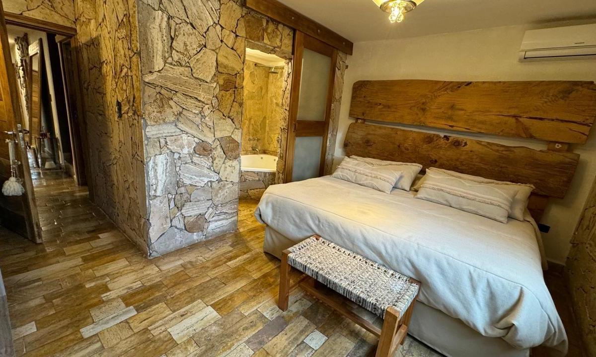 Vende Casa en Los Aromos Barrio Cerrado 4