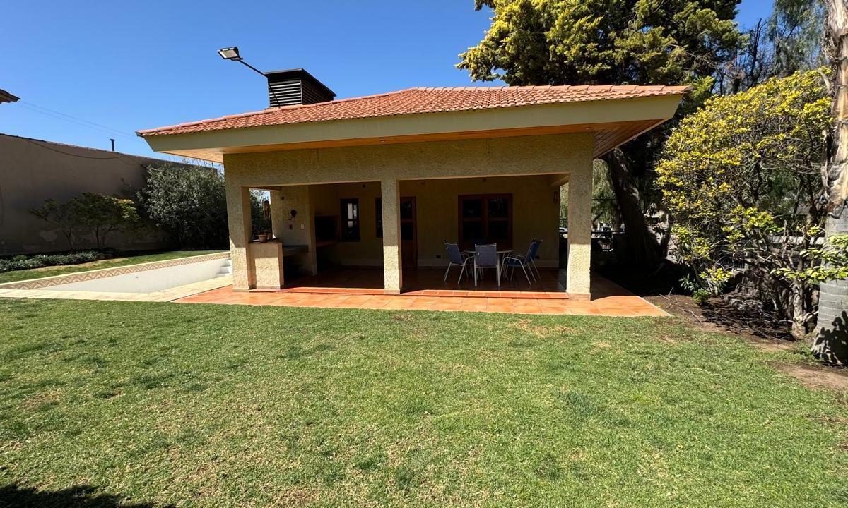Vende Casa en Dalvian Barrio Privado 1