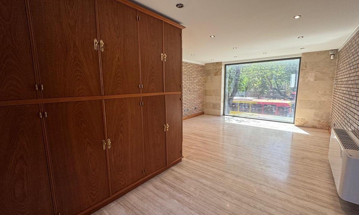 Vende Local Comercial Sobre Calle San Martin Godoy Cruz 3