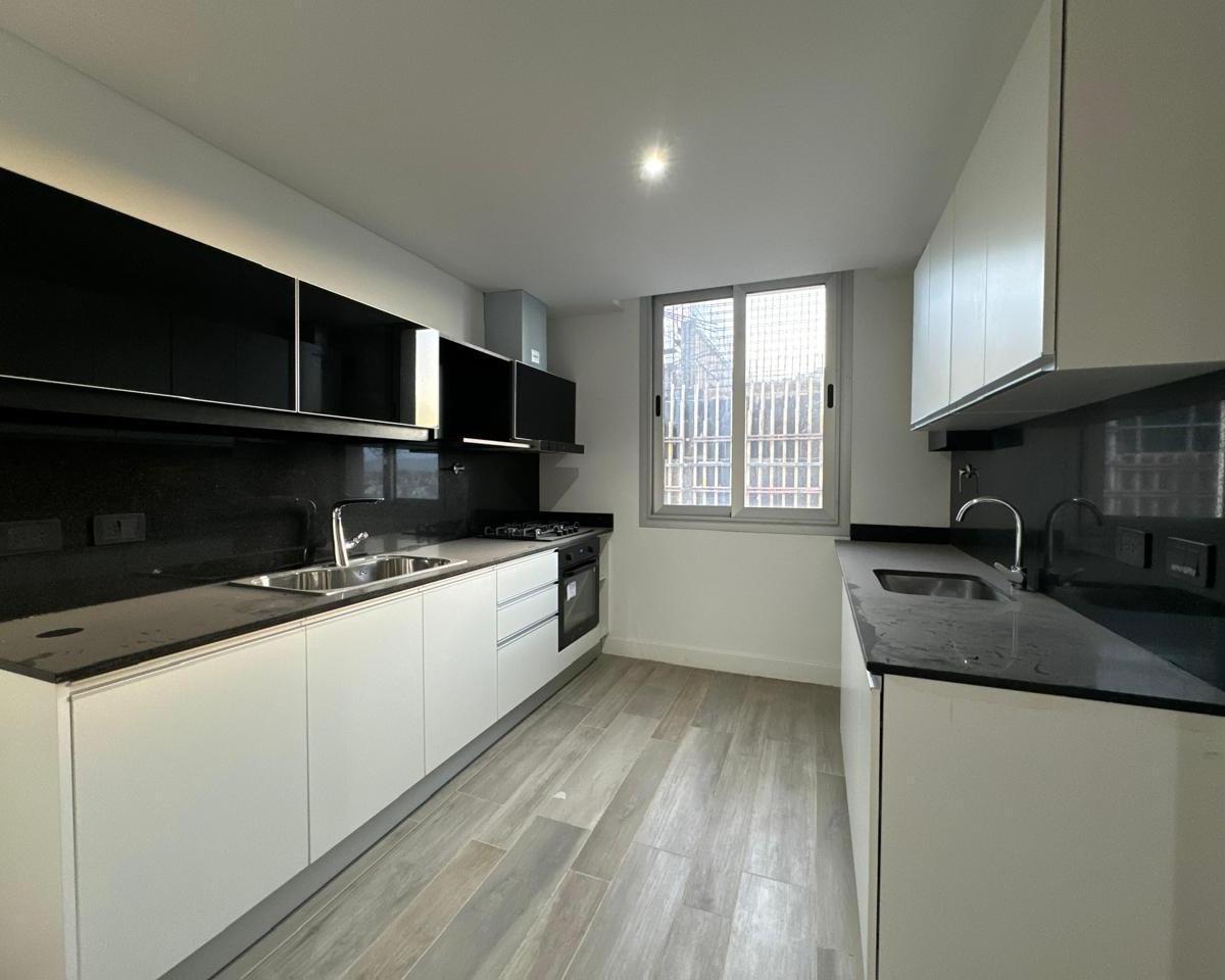 Vende Departramento en Edificio Vistacruz Godoy Cruz 2