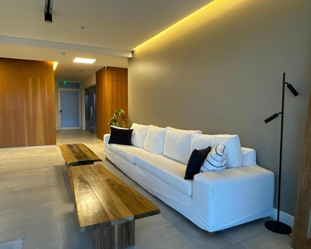 Vende Departramento en Edificio Vistacruz Godoy Cruz 1
