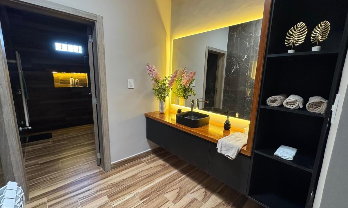 Vende Casa Amoblada en Ranchos de La Merced Barrio Pirvado 2