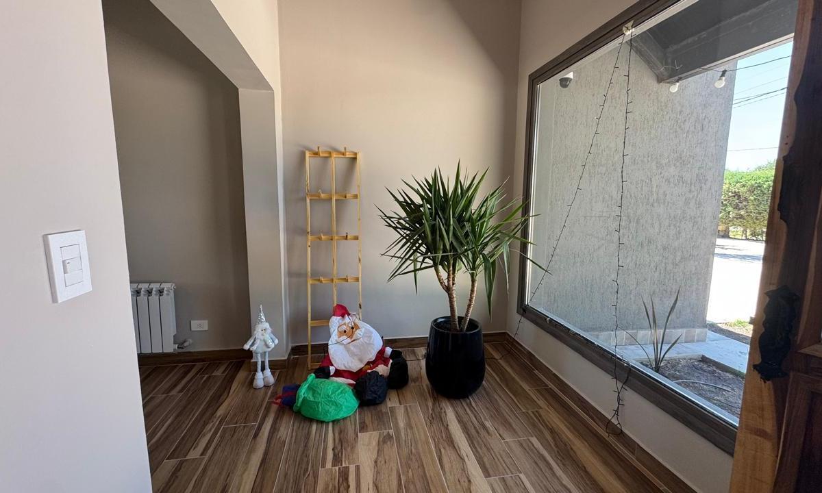Vende Casa Amoblada en Ranchos de La Merced Barrio Pirvado 4