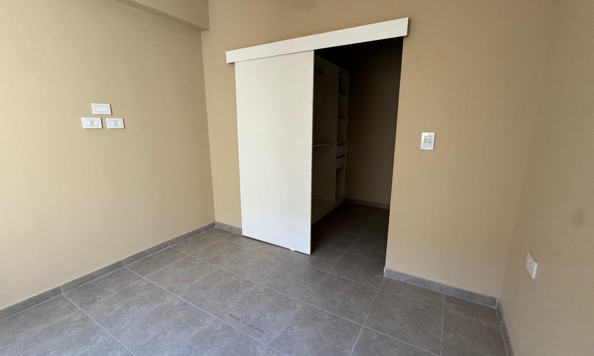 Vende Departamento Amplio en Dorrego a Estrenar 3