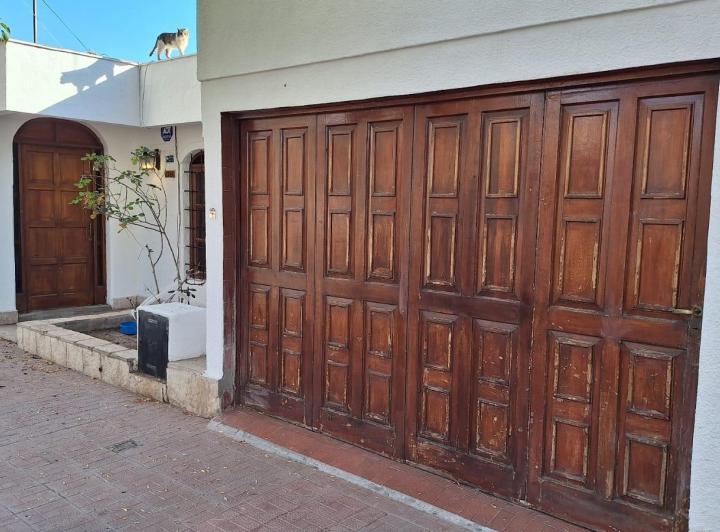 VENDE CASA EN BARRIO UJEMVI - apta crédito hipotecario  1