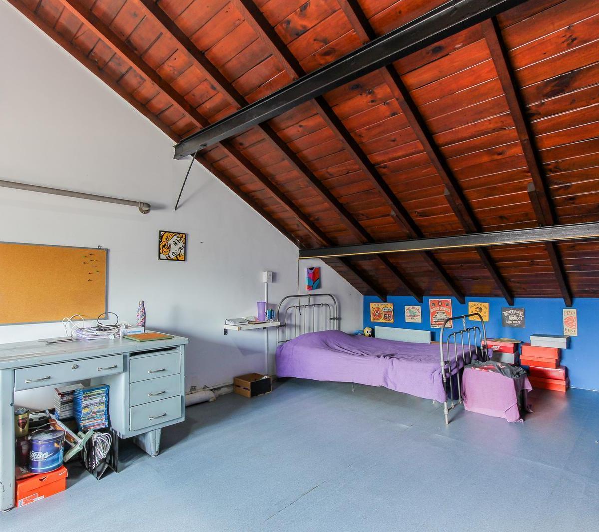 Venta Casa 5 Ambientes Cochera y Patio - Liniers - Apto Credito 4