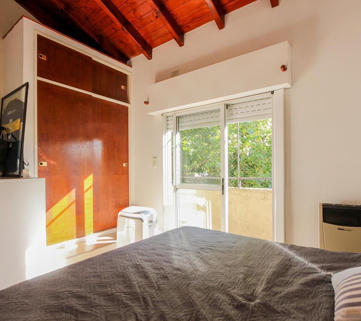 Venta PH Velez Sarsfield 3 Ambientes Balcón y Patio Sin Exp. 1