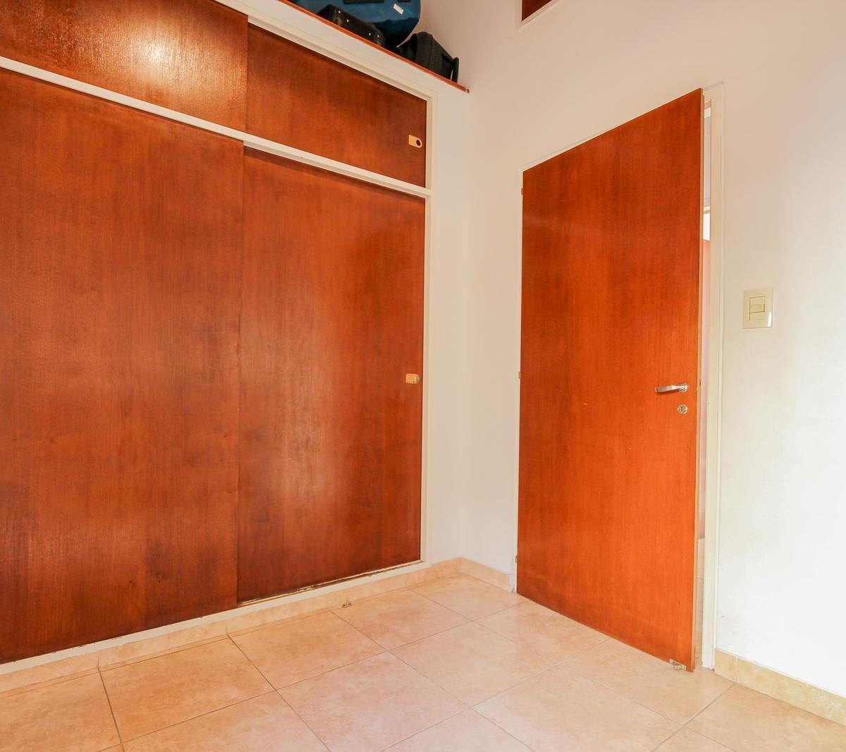 Venta PH Velez Sarsfield 3 Ambientes Balcón y Patio Sin Exp. 3